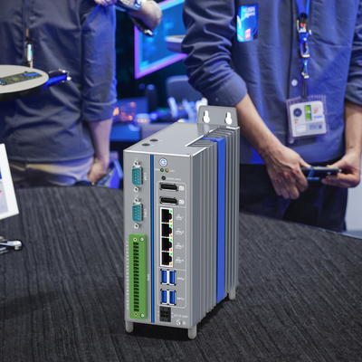 Appareil de pare-feu 4 Lan NVMe SSD Wi-Fi 4G LTE avec deux écrans 4K Mini PC sans ventilateur